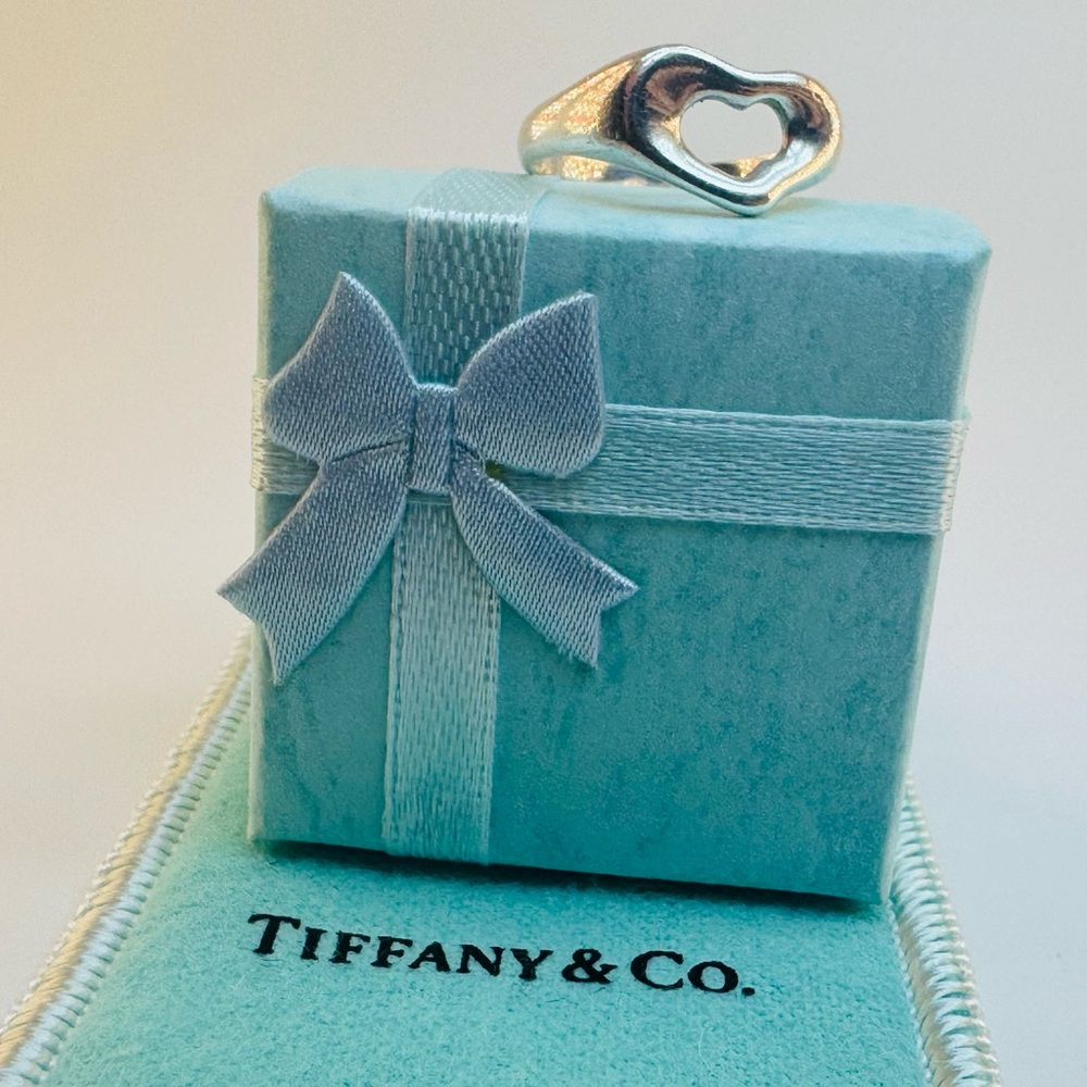Tiffany & Co Ring Elsa Peretti Vintage Open Heart Wave Band Size 6 925 Authentic - Picture 8 of 8